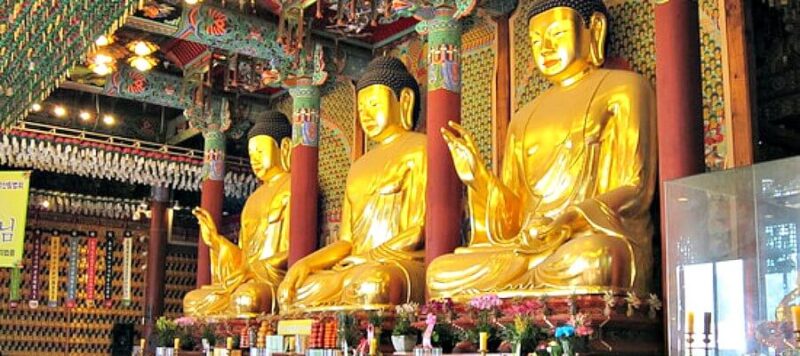 Los 3 buddhas principales en Jogyesa
