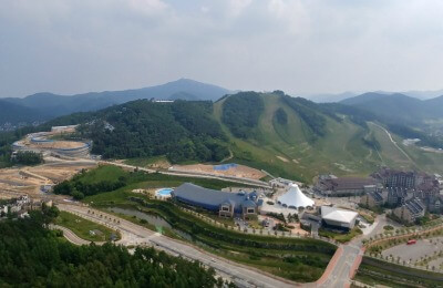 PyeongChang bajo de la obra de instalaciones